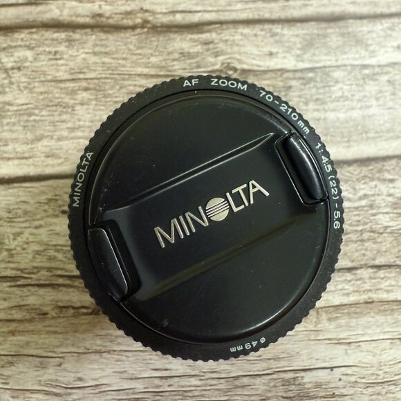 Minolta AF 70-210 Zoom Lens 1:4.5-5.6, 49, Great, 1 Lens Cap Front - Picture 1 of 11